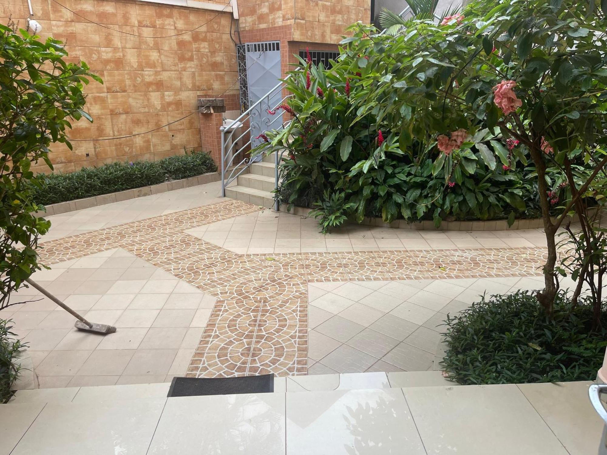 Toundalia Residence Yaounde Exterior photo